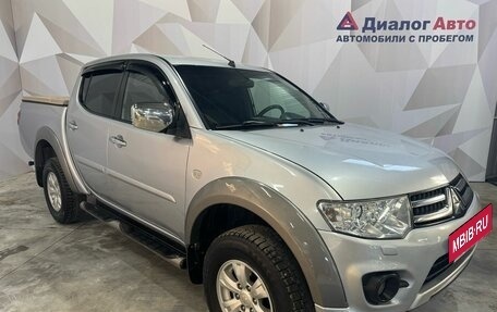 Mitsubishi L200 IV рестайлинг, 2014 год, 1 745 000 рублей, 3 фотография