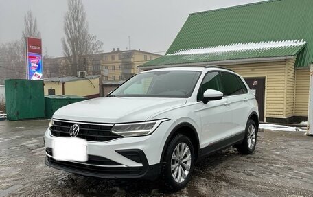 Volkswagen Tiguan II, 2021 год, 2 320 000 рублей, 3 фотография