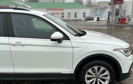 Volkswagen Tiguan II, 2021 год, 2 320 000 рублей, 7 фотография