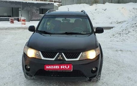 Mitsubishi Outlander III рестайлинг 3, 2008 год, 1 050 000 рублей, 2 фотография