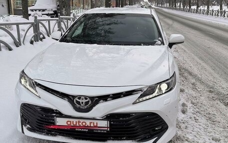 Toyota Camry, 2018 год, 3 600 000 рублей, 3 фотография