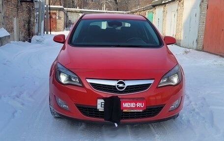 Opel Astra J, 2010 год, 730 000 рублей, 18 фотография