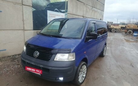 Volkswagen Transporter T5 рестайлинг, 2007 год, 1 350 000 рублей, 2 фотография