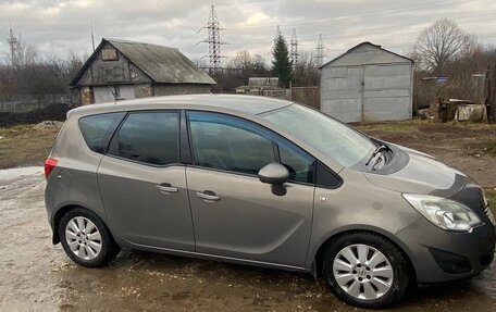 Opel Meriva, 2011 год, 728 000 рублей, 3 фотография