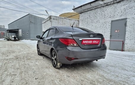 Hyundai Solaris II рестайлинг, 2015 год, 600 000 рублей, 5 фотография