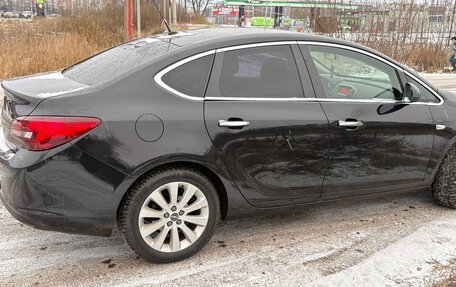 Opel Astra J, 2013 год, 800 000 рублей, 5 фотография