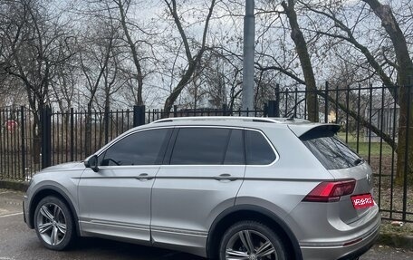 Volkswagen Tiguan II, 2018 год, 3 150 000 рублей, 1 фотография