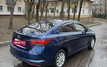 Hyundai Solaris II рестайлинг, 2021 год, 1 730 000 рублей, 5 фотография