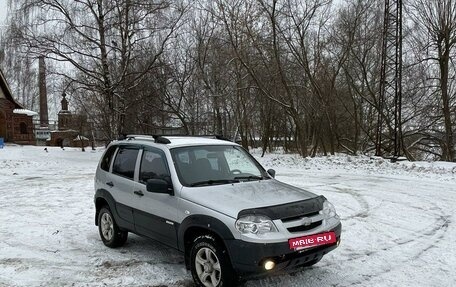 Chevrolet Niva I рестайлинг, 2012 год, 520 000 рублей, 8 фотография