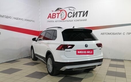 Volkswagen Tiguan II, 2019 год, 2 700 000 рублей, 5 фотография