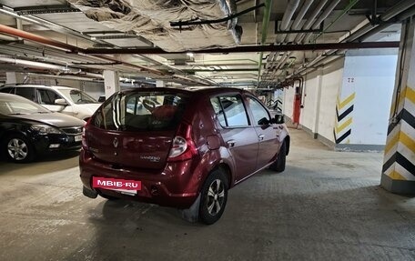 Renault Sandero I, 2014 год, 600 000 рублей, 3 фотография