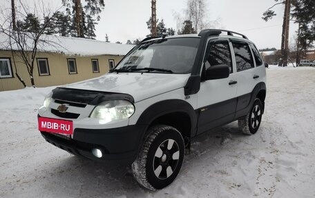 Chevrolet Niva I рестайлинг, 2015 год, 690 000 рублей, 7 фотография