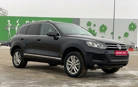 Volkswagen Touareg III, 2012 год, 2 350 000 рублей, 3 фотография