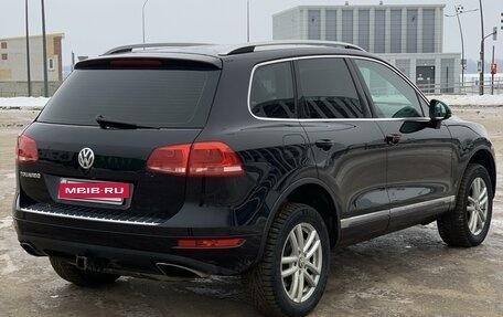 Volkswagen Touareg III, 2012 год, 2 350 000 рублей, 4 фотография