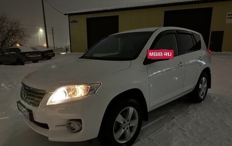 Toyota RAV4, 2011 год, 1 700 000 рублей, 2 фотография