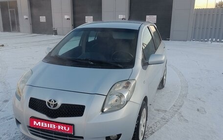 Toyota Yaris III рестайлинг, 2007 год, 565 000 рублей, 1 фотография