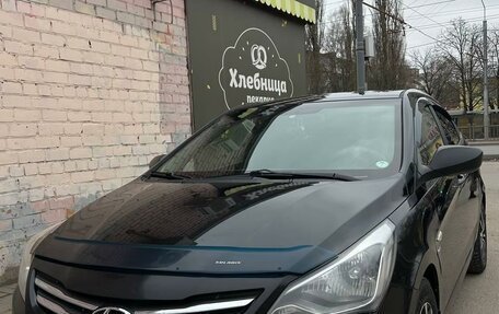 Hyundai Solaris II рестайлинг, 2014 год, 970 000 рублей, 1 фотография