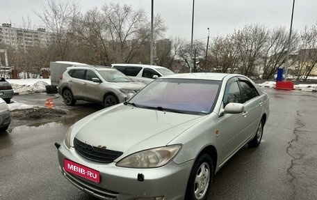 Toyota Camry V40, 2002 год, 595 000 рублей, 1 фотография