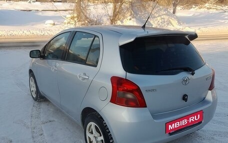 Toyota Yaris III рестайлинг, 2007 год, 565 000 рублей, 2 фотография