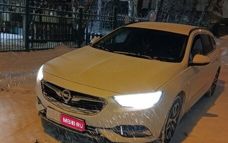 Opel Insignia II рестайлинг, 2018 год, 1 749 000 рублей, 2 фотография