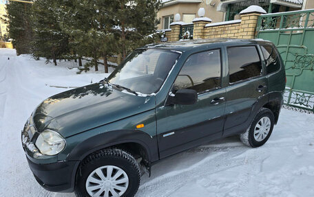 Chevrolet Niva I рестайлинг, 2011 год, 498 000 рублей, 3 фотография