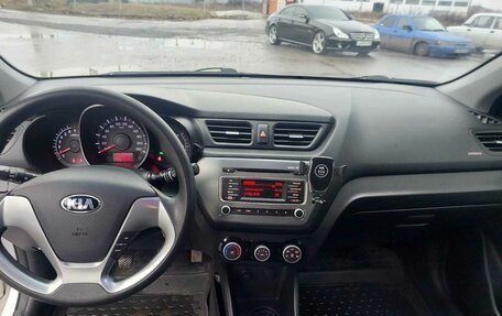 KIA Rio III рестайлинг, 2015 год, 765 000 рублей, 10 фотография