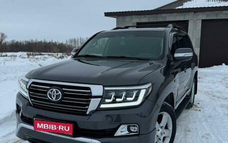 Toyota Land Cruiser 200, 2010 год, 3 600 000 рублей, 1 фотография