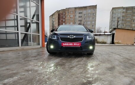 Chevrolet Cruze II, 2010 год, 1 000 000 рублей, 3 фотография