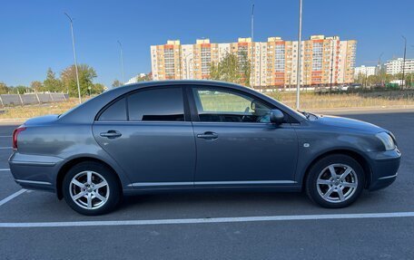 Toyota Avensis III рестайлинг, 2004 год, 800 000 рублей, 3 фотография