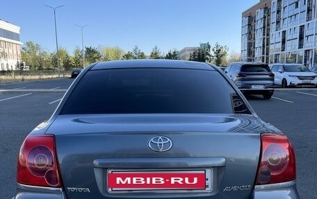 Toyota Avensis III рестайлинг, 2004 год, 800 000 рублей, 6 фотография