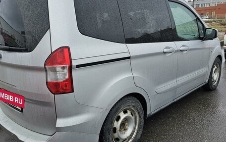 Ford Tourneo Courier I рестайлинг, 2017 год, 1 330 000 рублей, 2 фотография