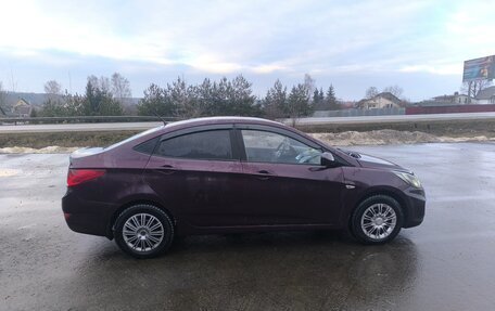 Hyundai Solaris II рестайлинг, 2012 год, 690 000 рублей, 4 фотография