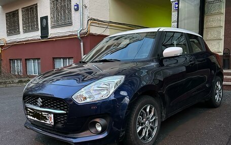 Suzuki Swift V, 2022 год, 1 850 000 рублей, 1 фотография