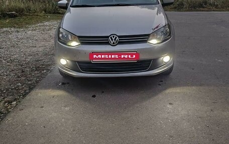 Volkswagen Polo VI (EU Market), 2011 год, 870 000 рублей, 3 фотография