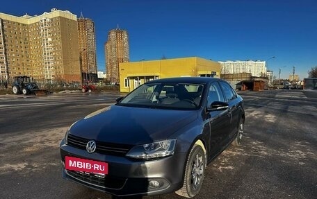 Volkswagen Jetta VI, 2014 год, 1 390 000 рублей, 4 фотография