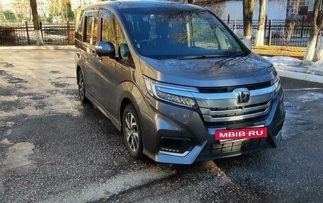 Honda Stepwgn IV, 2017 год, 2 700 000 рублей, 5 фотография