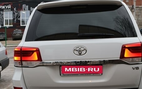 Toyota Land Cruiser 200, 2016 год, 6 400 000 рублей, 11 фотография