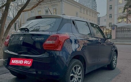 Suzuki Swift V, 2022 год, 1 850 000 рублей, 3 фотография