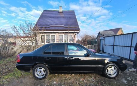 Mercedes-Benz C-Класс, 1993 год, 370 000 рублей, 3 фотография