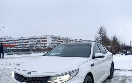 KIA Optima IV, 2018 год, 2 350 000 рублей, 2 фотография