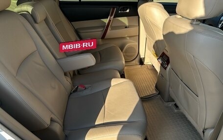 Toyota Highlander III, 2011 год, 1 645 000 рублей, 31 фотография