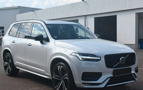 Volvo XC90 II рестайлинг, 2023 год, 7 050 000 рублей, 3 фотография