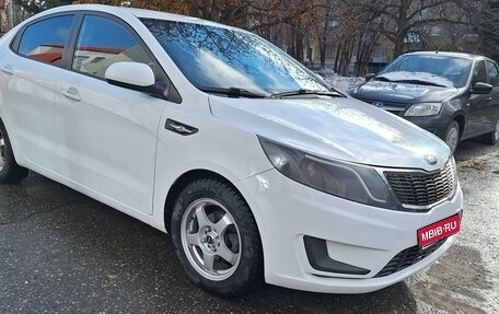 KIA Rio III рестайлинг, 2014 год, 825 000 рублей, 1 фотография