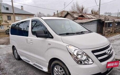 Hyundai Grand Starex Grand Starex I рестайлинг 2, 2017 год, 2 200 000 рублей, 4 фотография