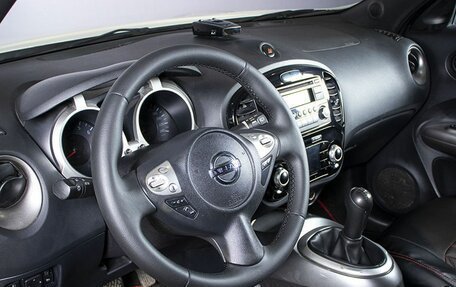 Nissan Juke II, 2013 год, 990 000 рублей, 4 фотография