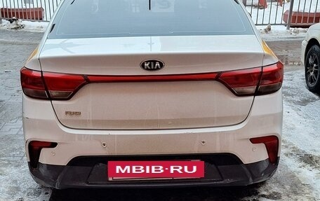 KIA Rio IV, 2017 год, 880 000 рублей, 5 фотография