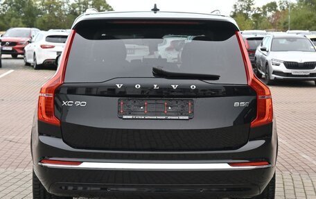 Volvo XC90 II рестайлинг, 2023 год, 7 000 000 рублей, 4 фотография