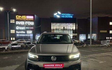 Volkswagen Tiguan II, 2018 год, 2 950 000 рублей, 2 фотография