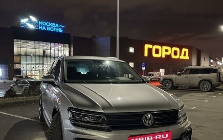 Volkswagen Tiguan II, 2018 год, 2 950 000 рублей, 20 фотография