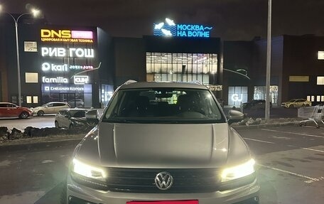 Volkswagen Tiguan II, 2018 год, 2 950 000 рублей, 24 фотография